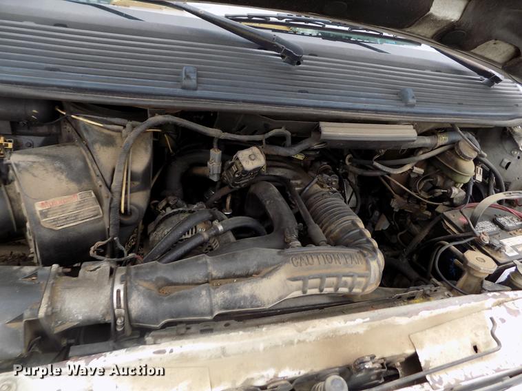 image for item DE1212 1996 Ford Aerostar van