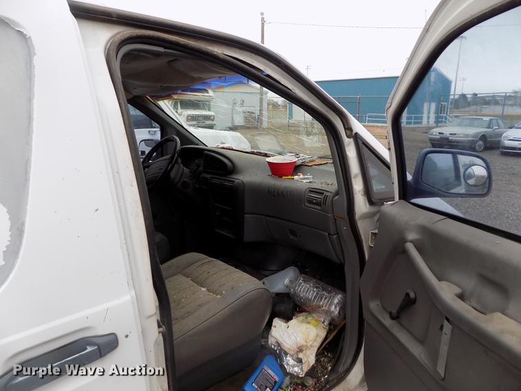 image for item DE1212 1996 Ford Aerostar van