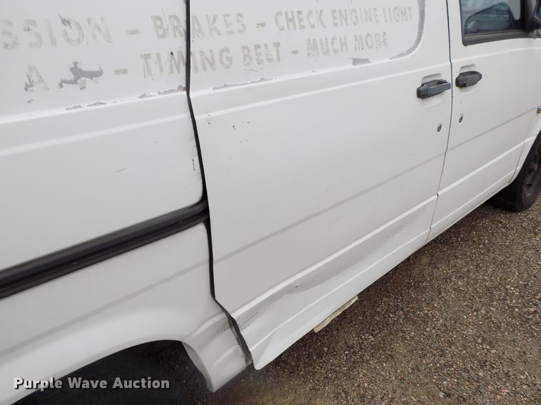 image for item DE1212 1996 Ford Aerostar van