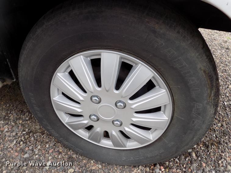 image for item DE1212 1996 Ford Aerostar van