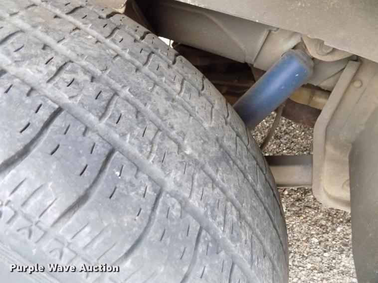 image for item DE1212 1996 Ford Aerostar van