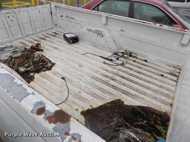 image for item DE1214 1994 Chevrolet C1500 pickup truck