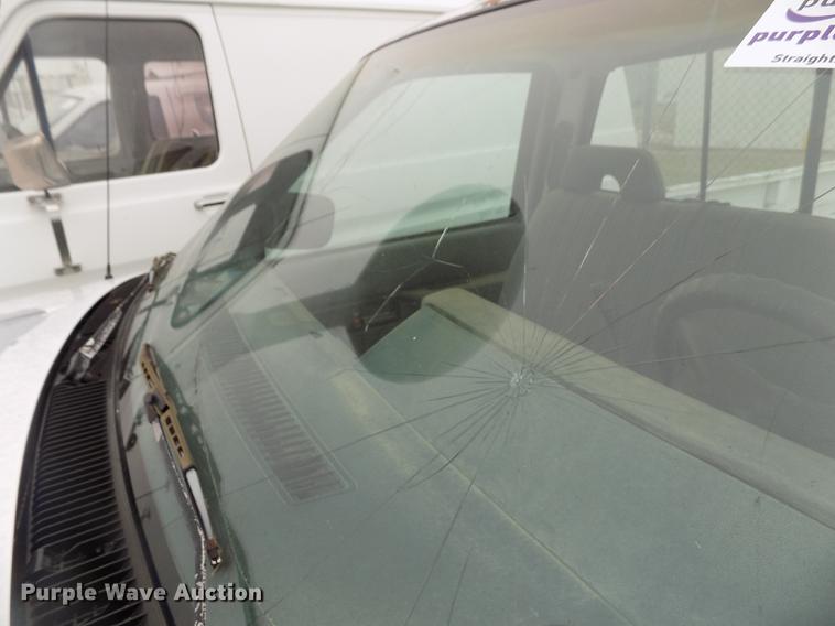 image for item DE1214 1994 Chevrolet C1500 pickup truck