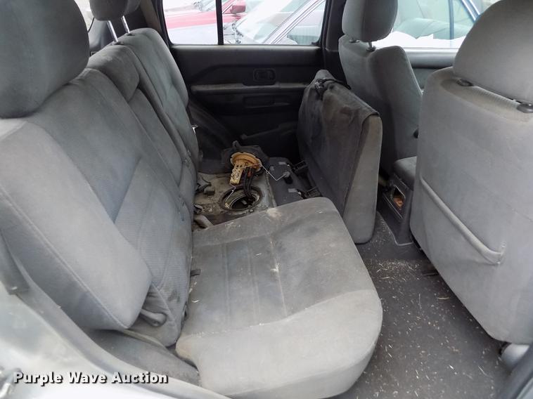 image for item DE1217 2000 Nissan Pathfinder SE SUV