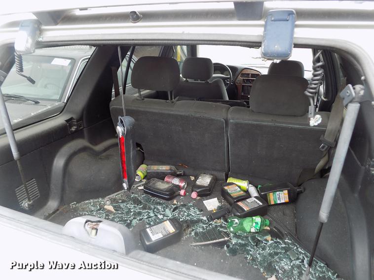 image for item DE1217 2000 Nissan Pathfinder SE SUV