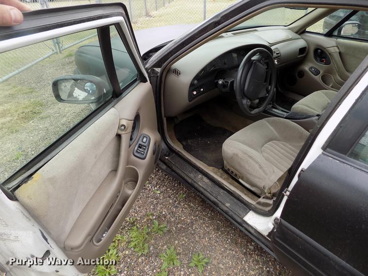 image for item DE1219 1998 Pontiac Bonneville SLE