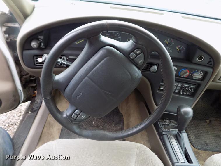 image for item DE1219 1998 Pontiac Bonneville SLE