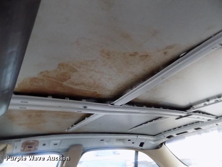 image for item DE1219 1998 Pontiac Bonneville SLE