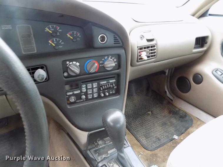 image for item DE1219 1998 Pontiac Bonneville SLE