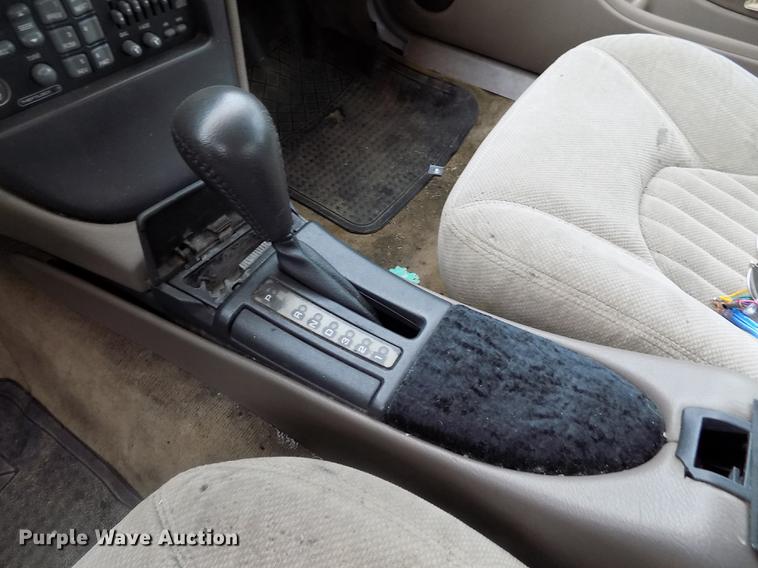 image for item DE1219 1998 Pontiac Bonneville SLE