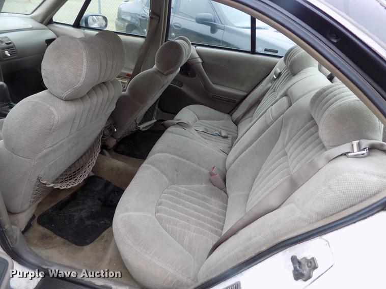 image for item DE1219 1998 Pontiac Bonneville SLE