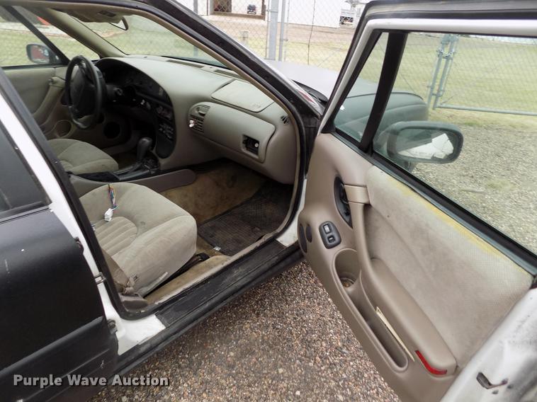 image for item DE1219 1998 Pontiac Bonneville SLE