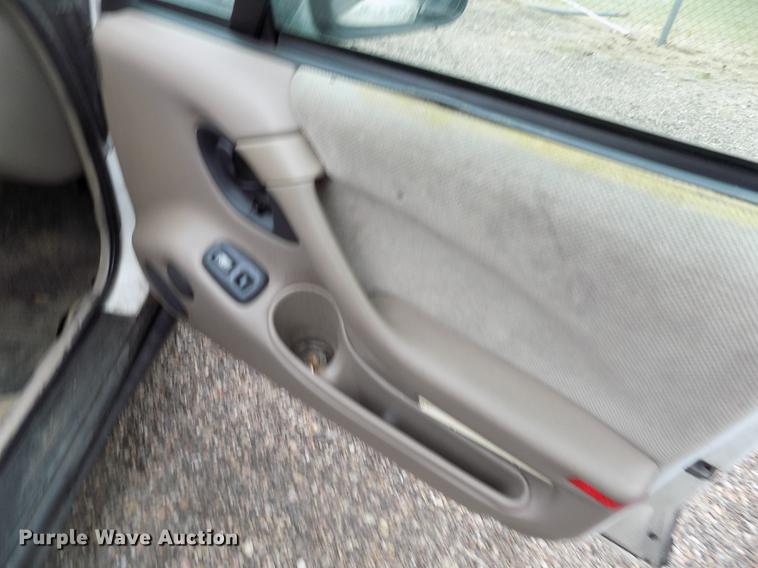 image for item DE1219 1998 Pontiac Bonneville SLE