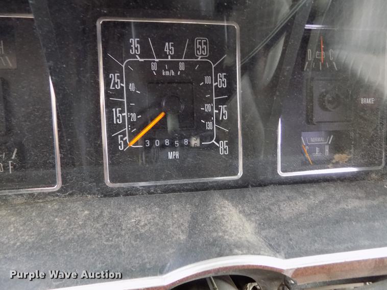 image for item DE1223 1986 Ford Econoline E350 Rockwood RV