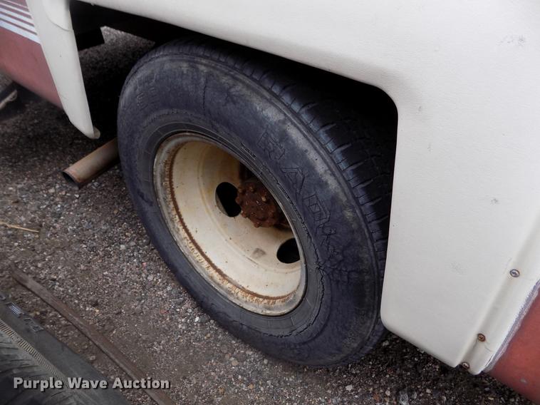 image for item DE1223 1986 Ford Econoline E350 Rockwood RV