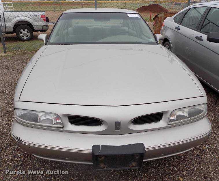 image for item DE1224 1996 Oldsmobile Eighty Eight