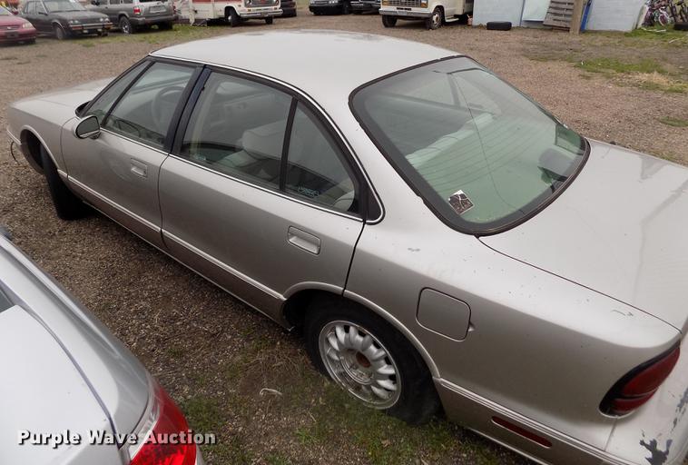 image for item DE1224 1996 Oldsmobile Eighty Eight