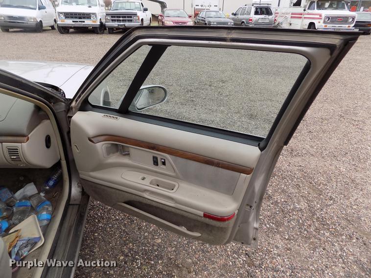 image for item DE1224 1996 Oldsmobile Eighty Eight