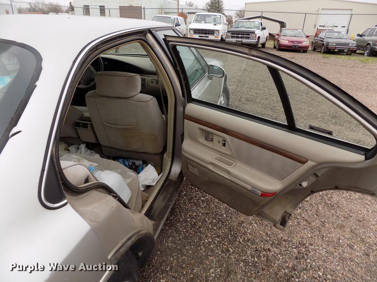 image for item DE1224 1996 Oldsmobile Eighty Eight