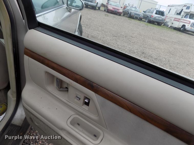 image for item DE1224 1996 Oldsmobile Eighty Eight