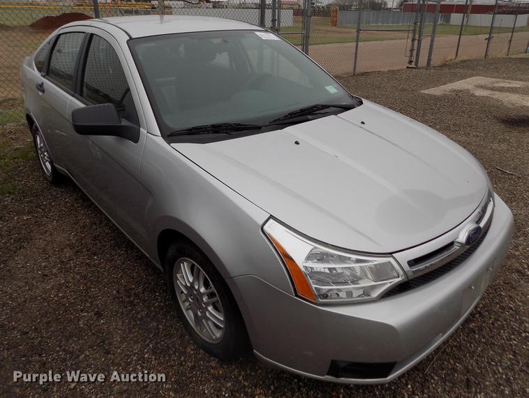 image for item DE1225 2010 Ford Focus
