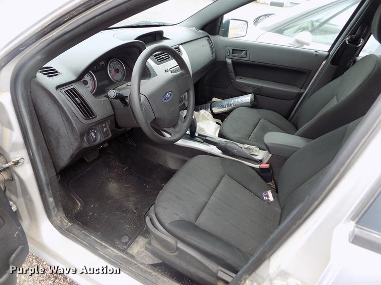 image for item DE1225 2010 Ford Focus