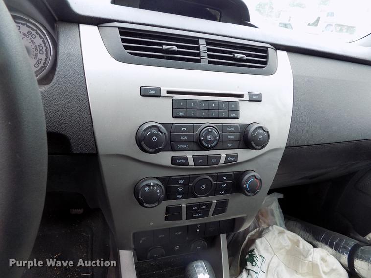 image for item DE1225 2010 Ford Focus