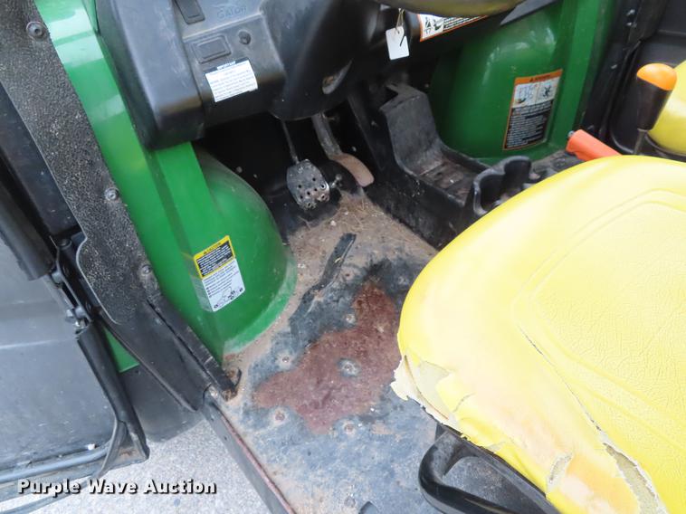 image for item DE3425 2012 John Deere 625i Gator utility vehicle