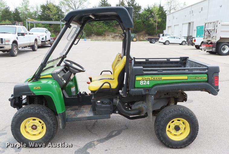 image for item DE3426 2012 John Deere 625i Gator utility vehicle