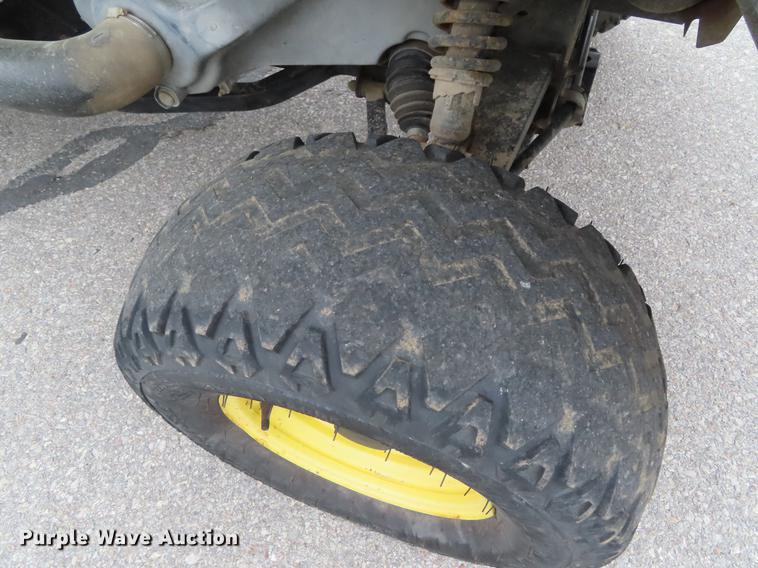 image for item DE3426 2012 John Deere 625i Gator utility vehicle