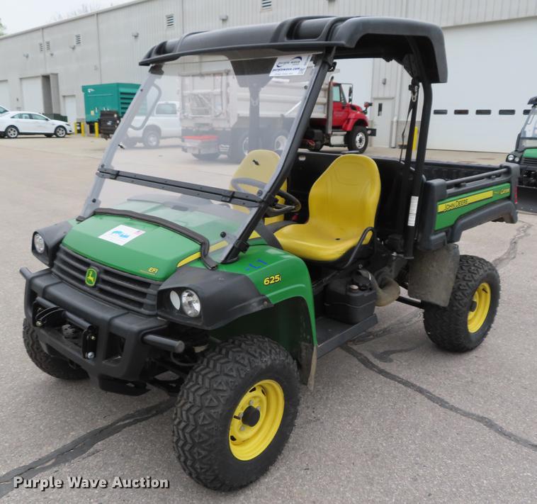 image for item DE3429 2011 John Deere 625i Gator utility vehicle