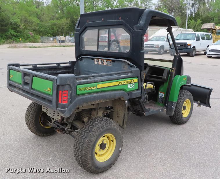 image for item DE3430 2012 John Deere 625i Gator utility vehicle