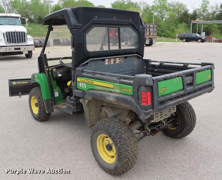 image for item DE3430 2012 John Deere 625i Gator utility vehicle