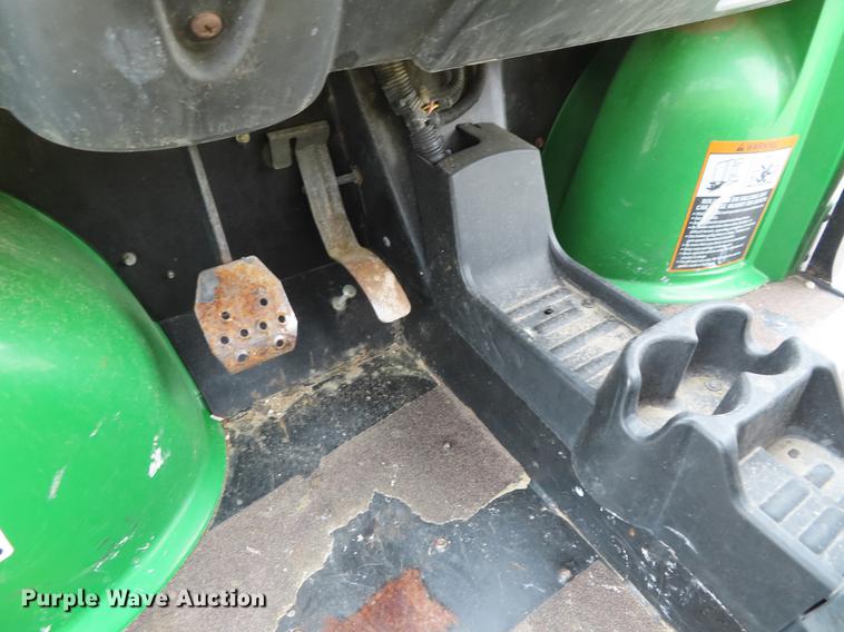 image for item DE3430 2012 John Deere 625i Gator utility vehicle