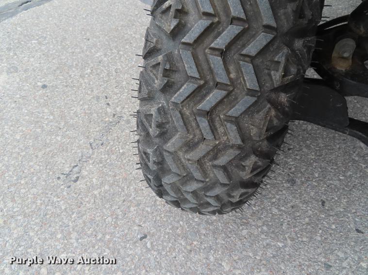 image for item DE3431 2011 John Deere 625i Gator utility vehicle