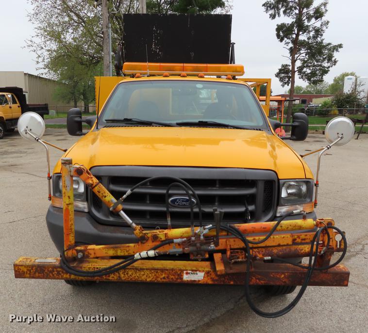 2002 Ford F450 Super Duty sign truck in Overland Park, KS | Item DE3432 ...