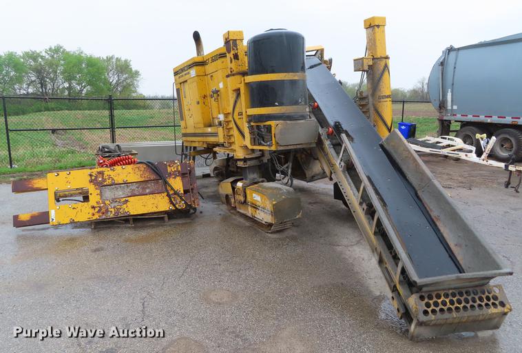 image for item DE3438 1998 Gomaco GT3600 curb machine