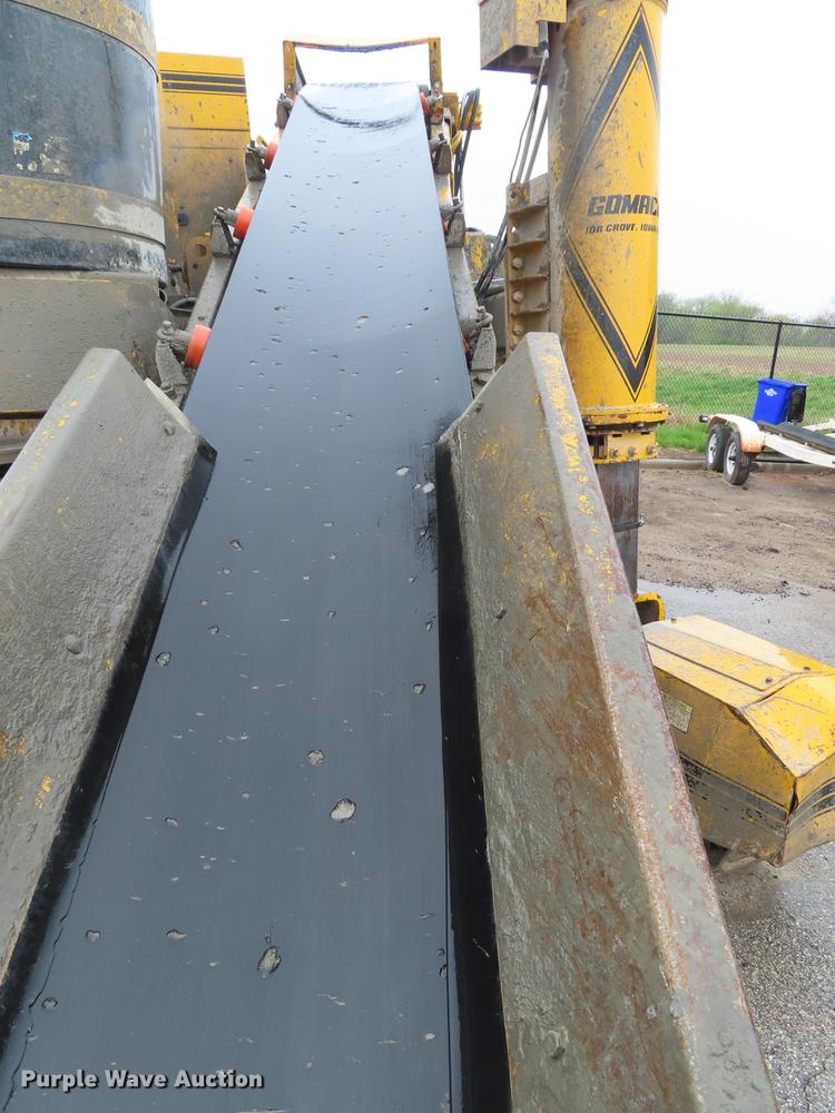 image for item DE3438 1998 Gomaco GT3600 curb machine