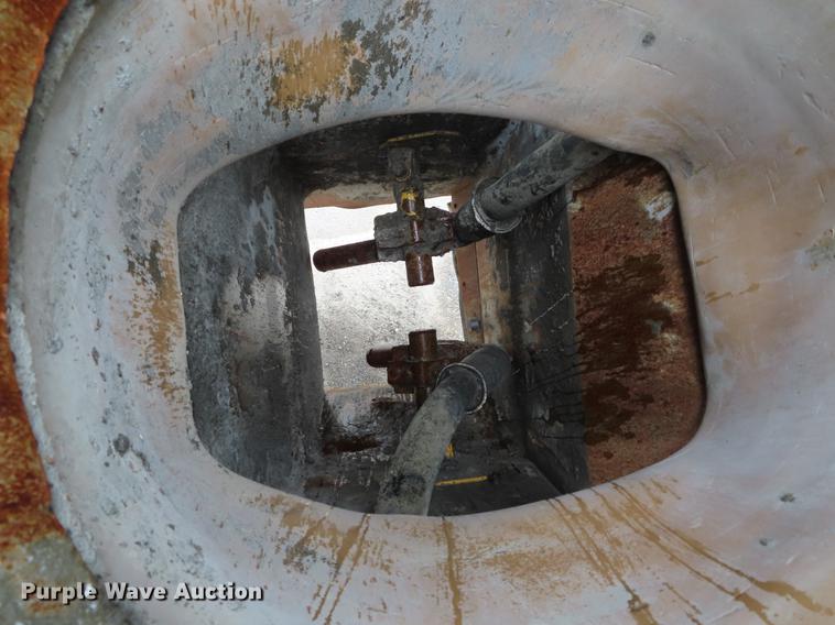 image for item DE3438 1998 Gomaco GT3600 curb machine