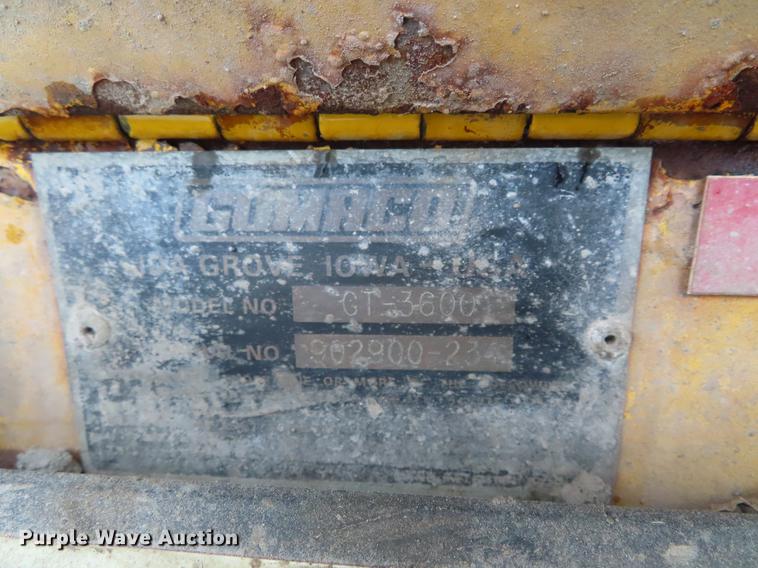 image for item DE3438 1998 Gomaco GT3600 curb machine