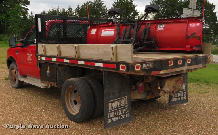 image for item DE8027 2002 Ford F550 Super Duty XL dump flatbed truck