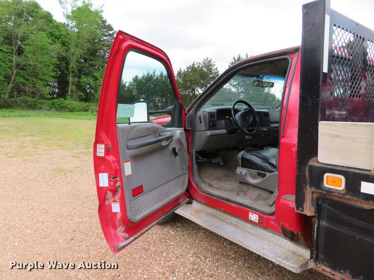 image for item DE8027 2002 Ford F550 Super Duty XL dump flatbed truck