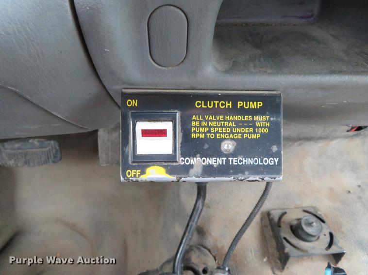 image for item DE8027 2002 Ford F550 Super Duty XL dump flatbed truck