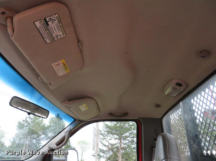 image for item DE8027 2002 Ford F550 Super Duty XL dump flatbed truck