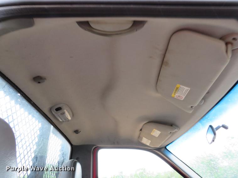 image for item DE8027 2002 Ford F550 Super Duty XL dump flatbed truck