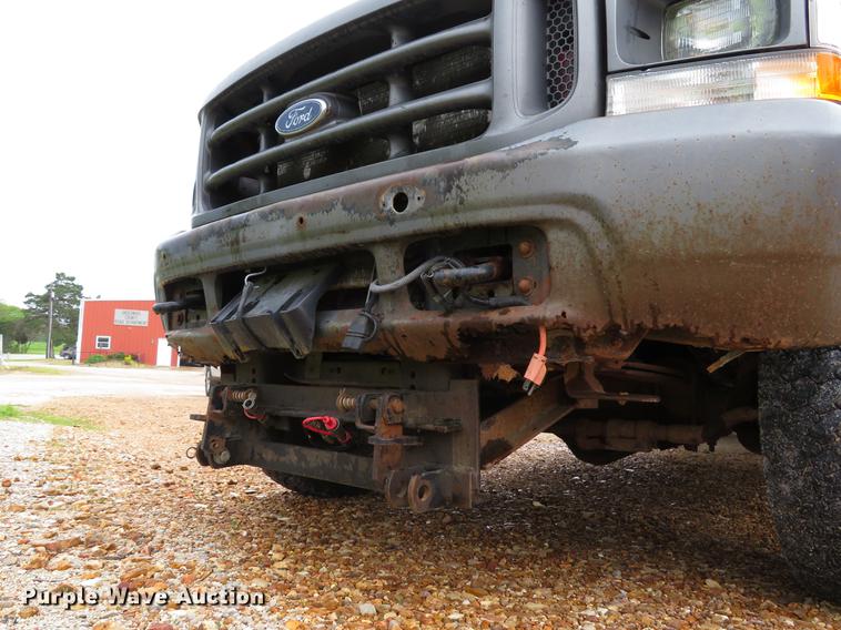 image for item DE8027 2002 Ford F550 Super Duty XL dump flatbed truck