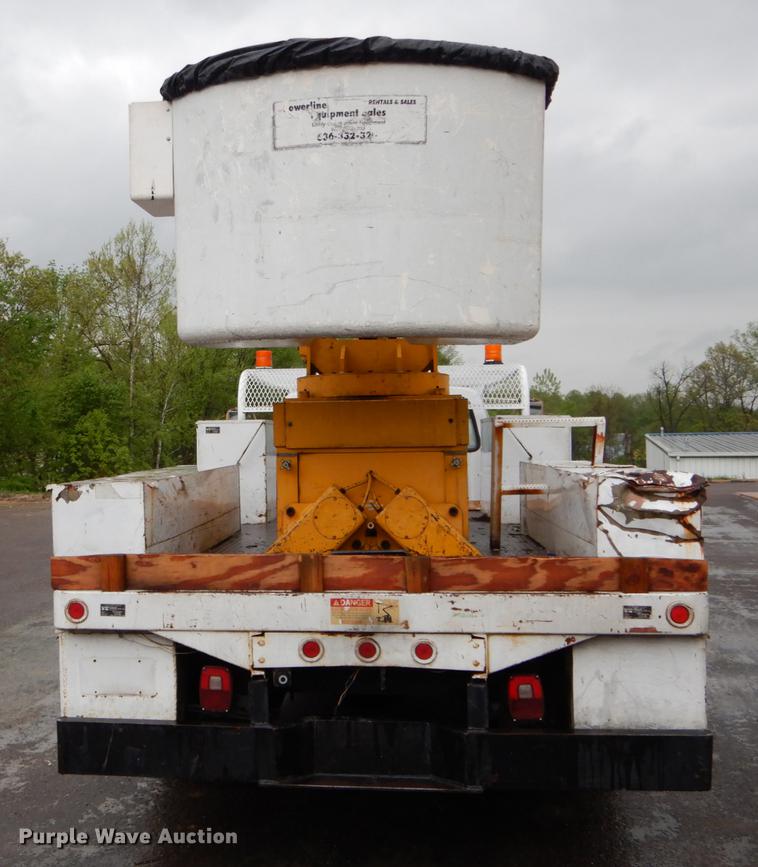 image for item DE8345 1977 Ford F600 bucket truck
