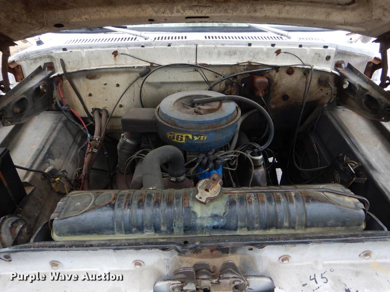 image for item DE8345 1977 Ford F600 bucket truck