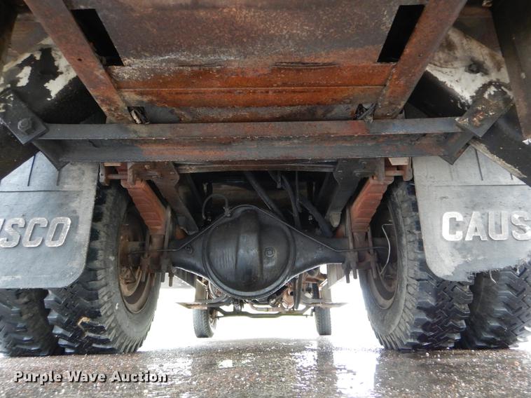 image for item DE8345 1977 Ford F600 bucket truck