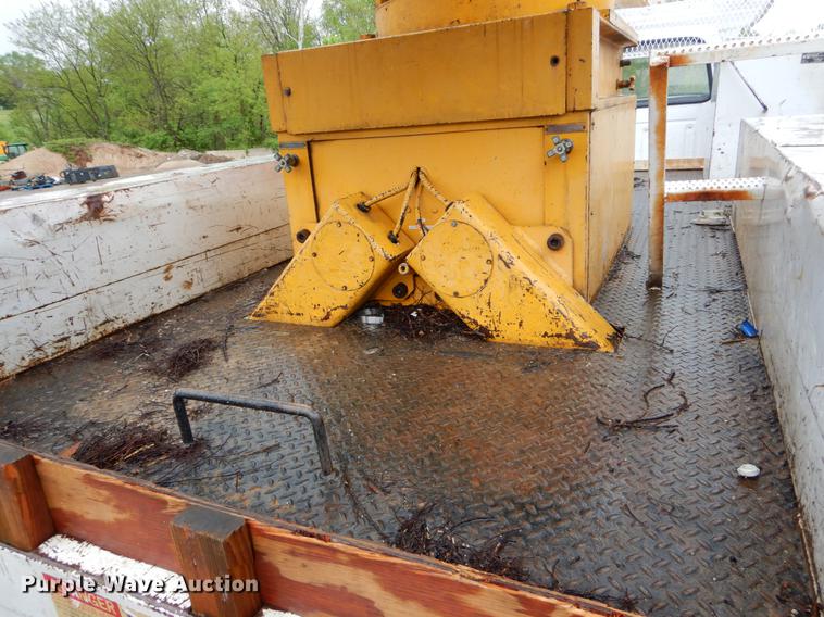 image for item DE8345 1977 Ford F600 bucket truck